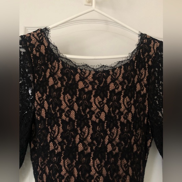 DEAL!?Black lace Babaton, dress, fully lined, V neck in back, 10, fits like 8 - Picture 5 of 6